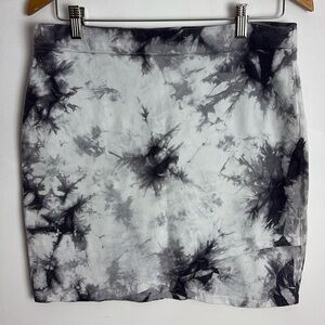 Talula Tie Die Black and White Faux Wrap Mini Skirt Size Large